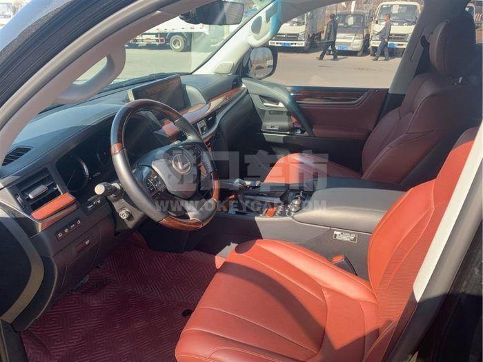 f_900x675_0_q87_autohomecar__ChsEeV5wOSeAR6zbAAI0C5BN-ho527