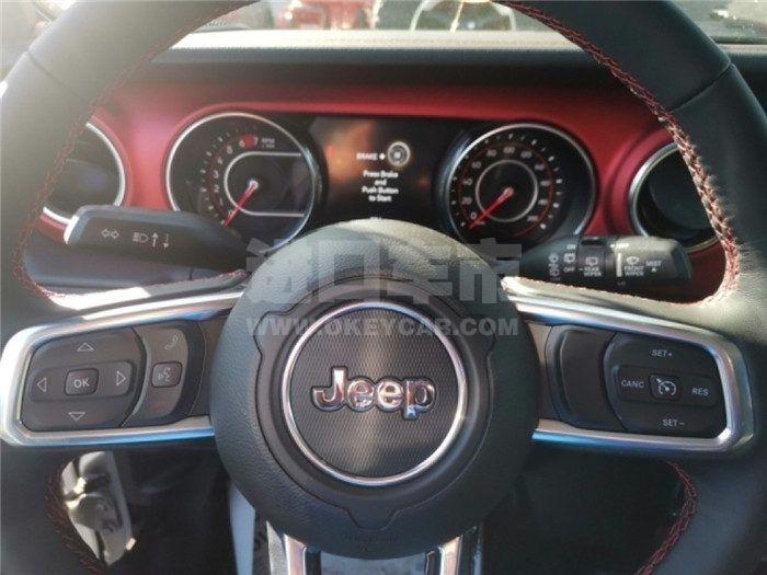 73c5adc756c54b6b9c81eb7701d1cd32