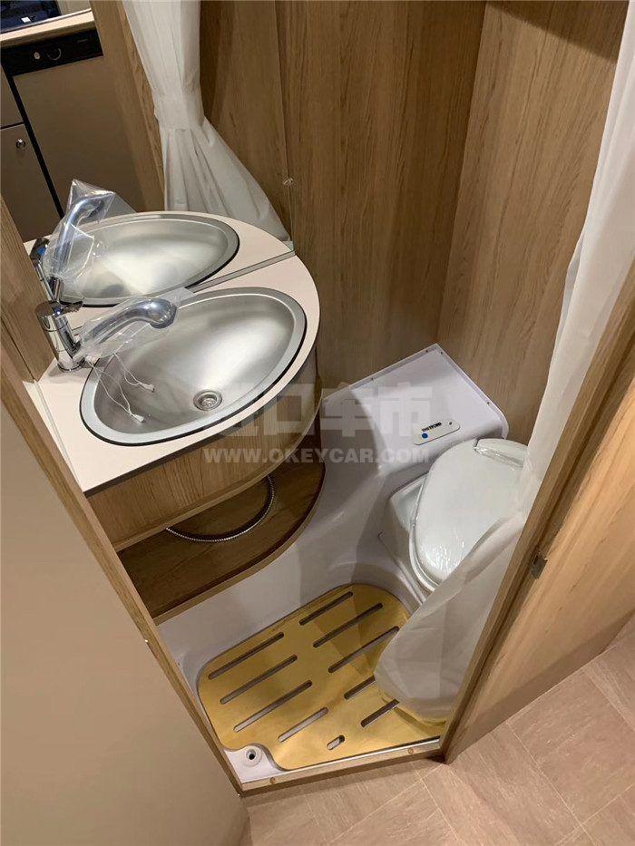 639c221f09b0a63275772b5f7a03d07