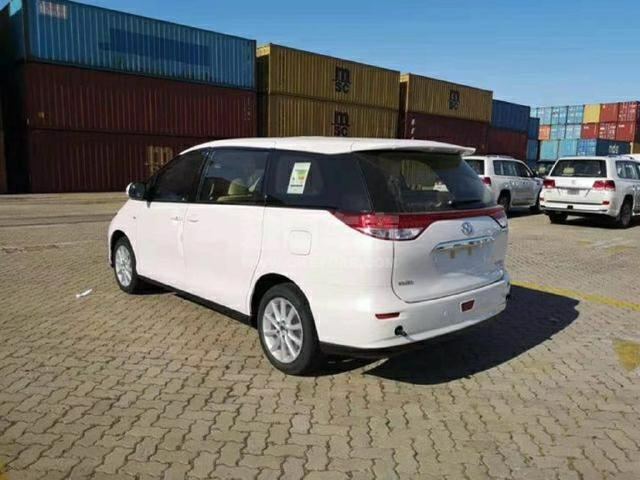 2020款 丰田普瑞维亚 2.4l 双天窗 7座