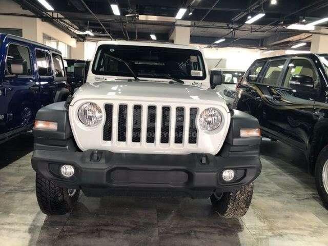 加版2020款 jeep牧马人 2.0t 自动 四门 硬顶 sport s