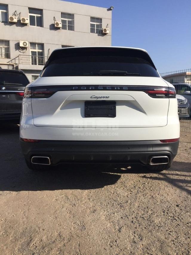 2020款保时捷卡宴30t联系方式13299972123同微信颜色齐手续齐当天开票